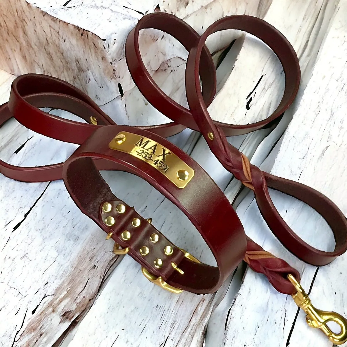 1.5" Wide Basic Leather Dog Collar with Nameplate